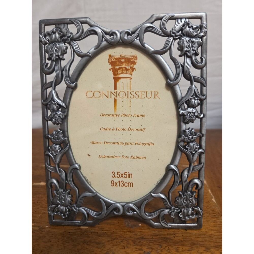 Connoisseur Ornate Iris Flowers 3.5 X 5 In Pewter Picture Frame EUC Vintage